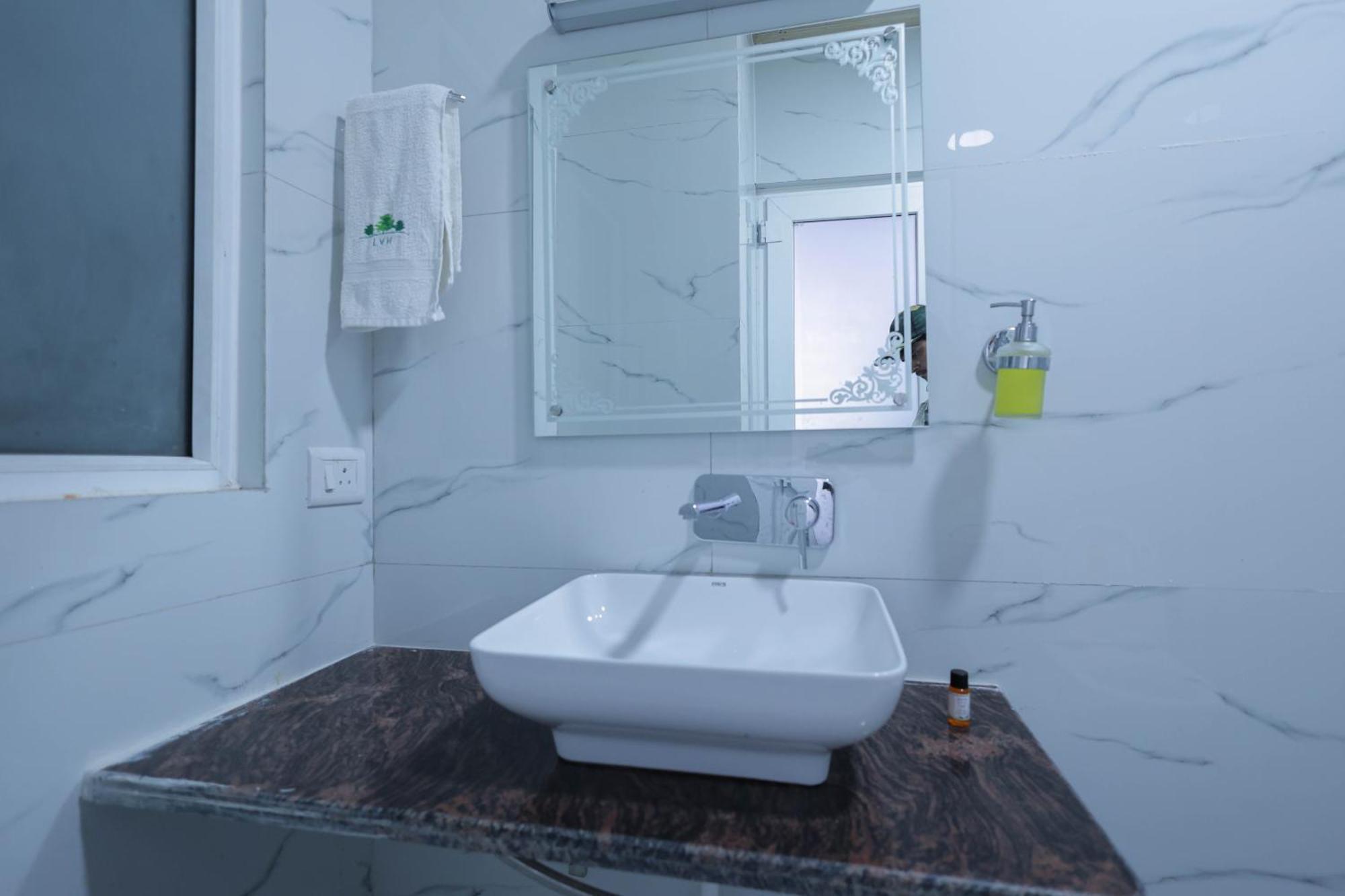 Lansdowne Vacation Homes Екстер'єр фото